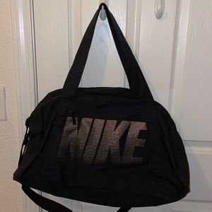 Nike duffle bag